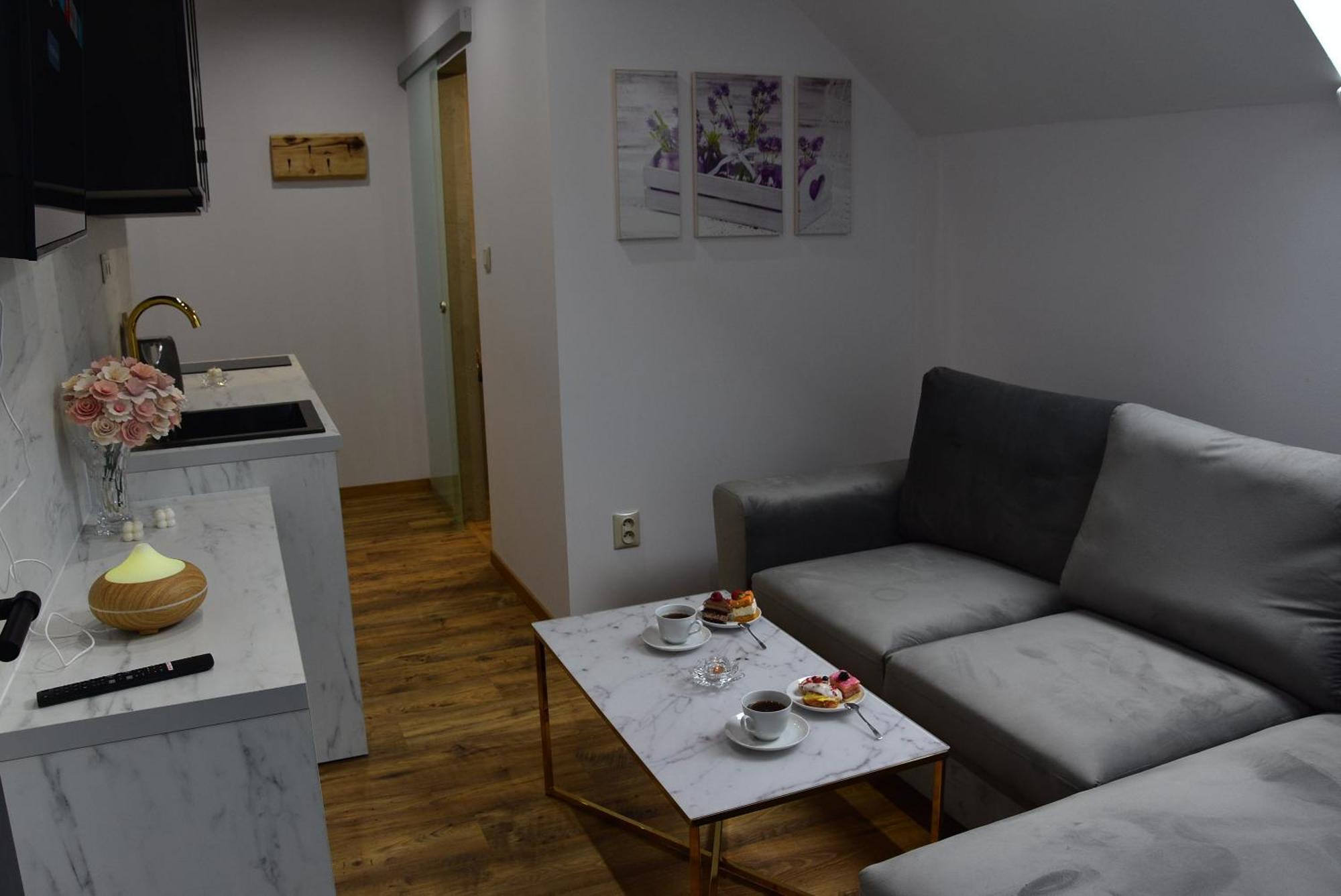 Apartmany Zakovce & Spa Vel'ka Lomnica Buitenkant foto