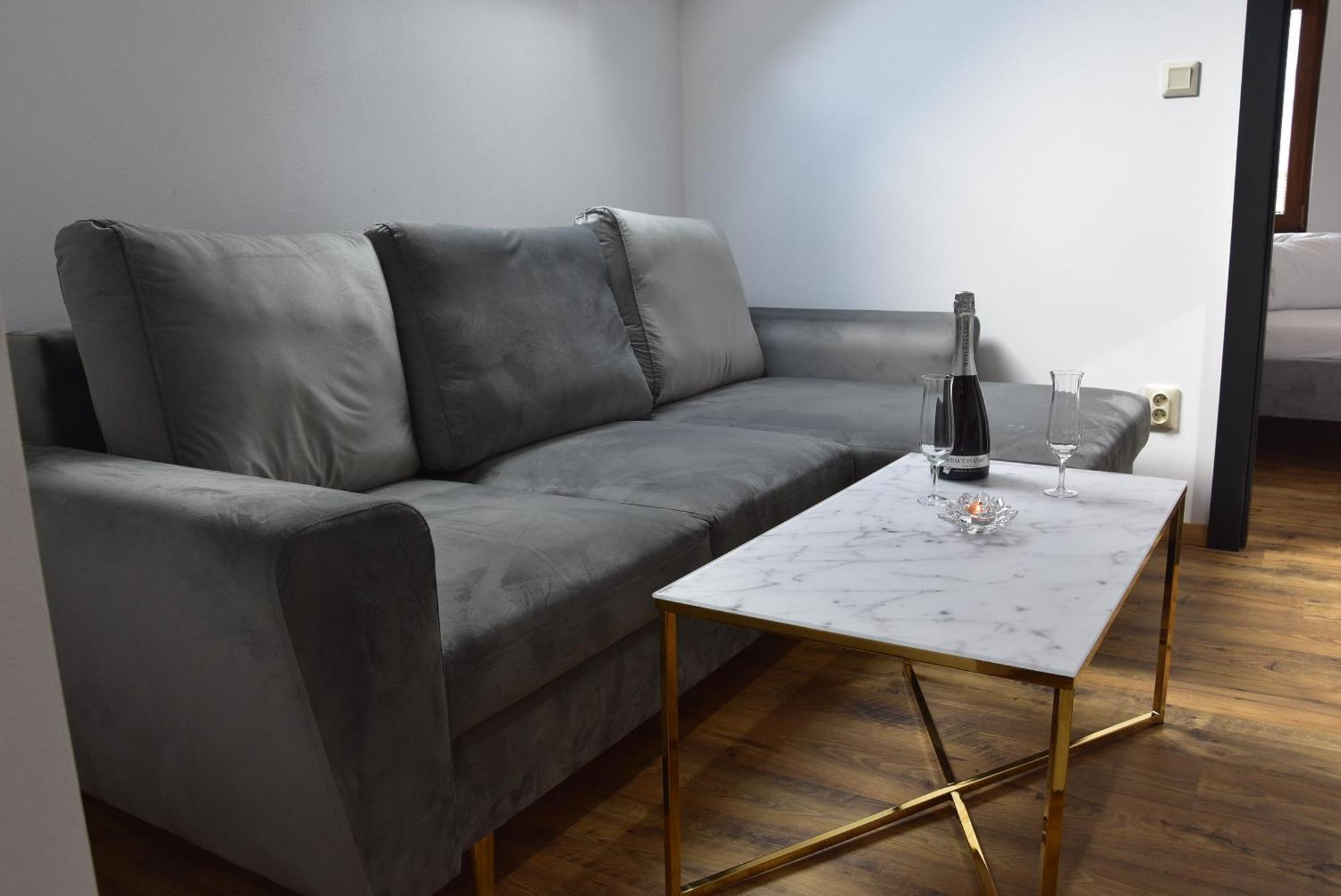 Apartmany Zakovce & Spa Vel'ka Lomnica Buitenkant foto